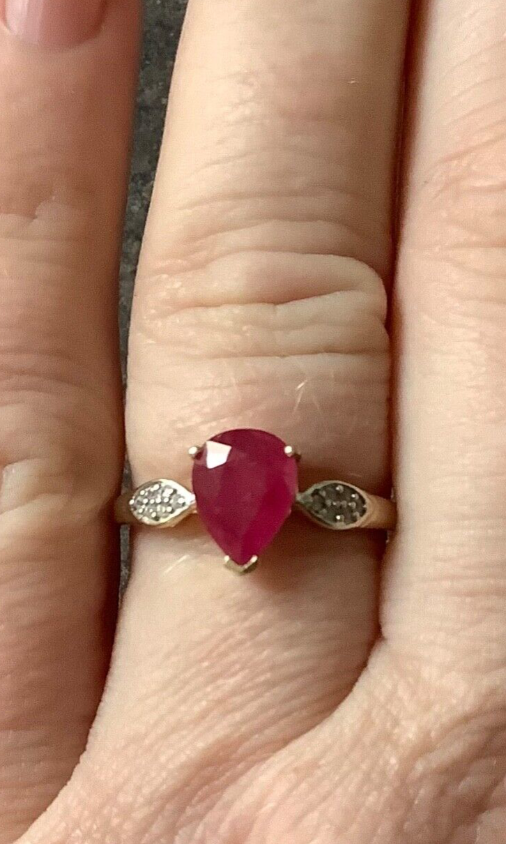 10K gold pear cut ruby and white zircon ring size P1/2 hallmarked
