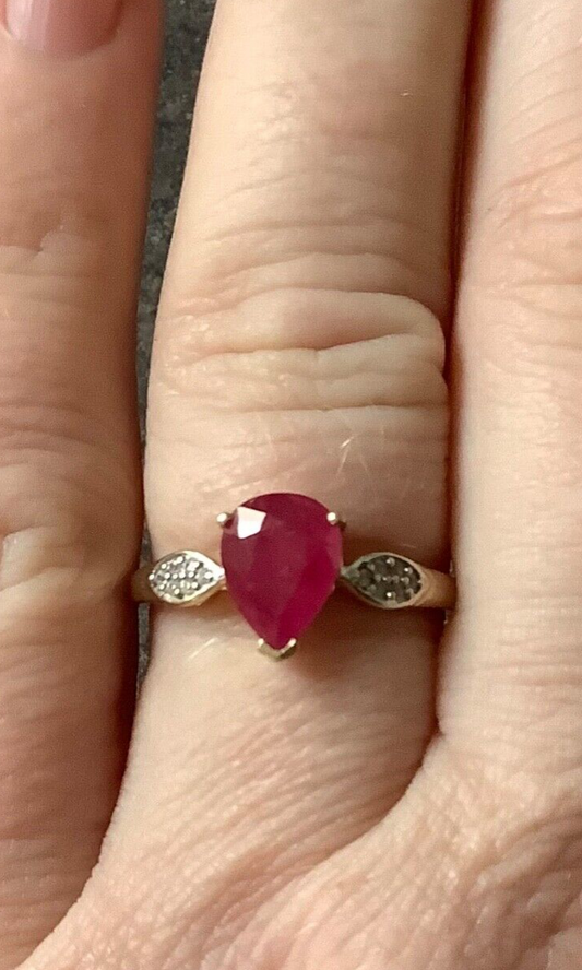 10K gold pear cut ruby and white zircon ring size P1/2 hallmarked