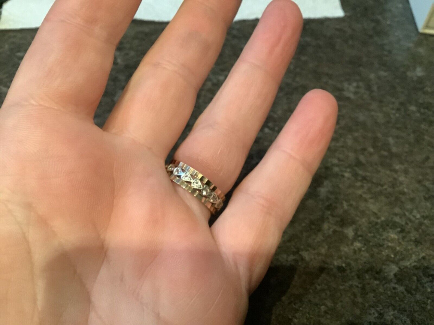 Vintage 9ct diamond-cut clear stone full eternity ring size O