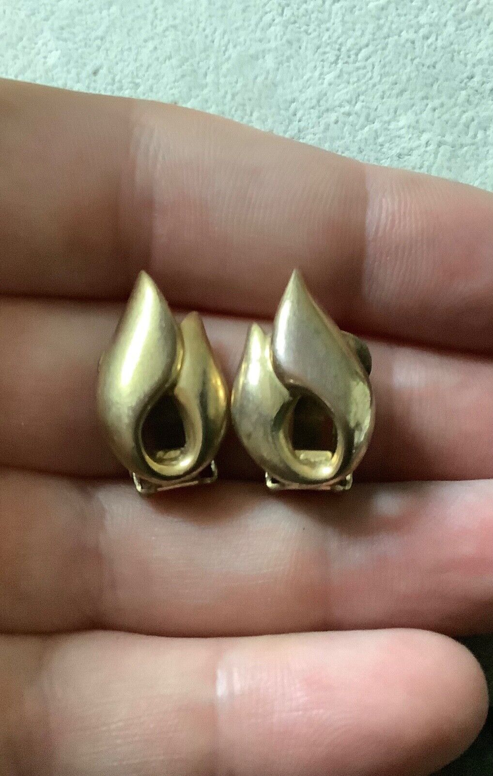 3 x vintage gold tone clip on earrings hoop stud