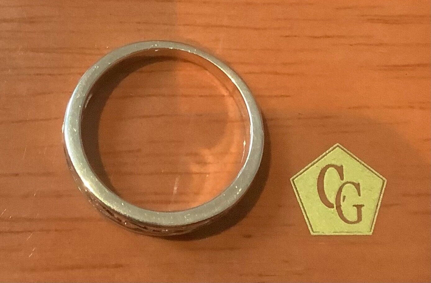 Clogau 9ct Queen Elizabeth Anniversary 3 Diamond ring size O yellow & rose gold