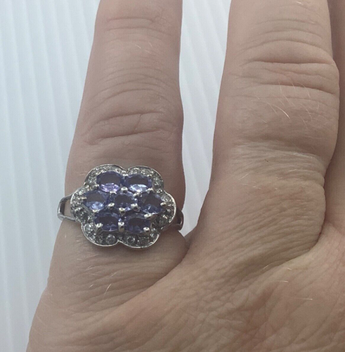 9ct tanzanite and natural diamond white gold halo cluster ring size M1/2