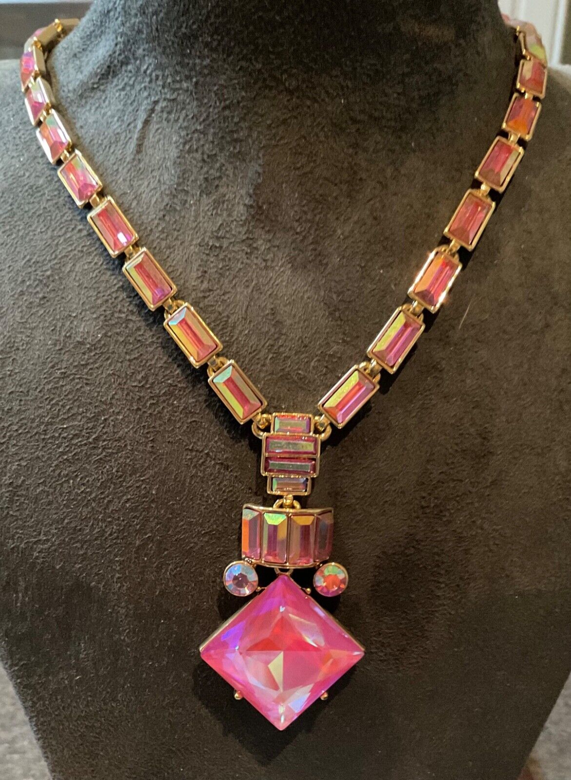 Butler & Wilson pink aurora borealis large crystal necklace 44-50cm original box