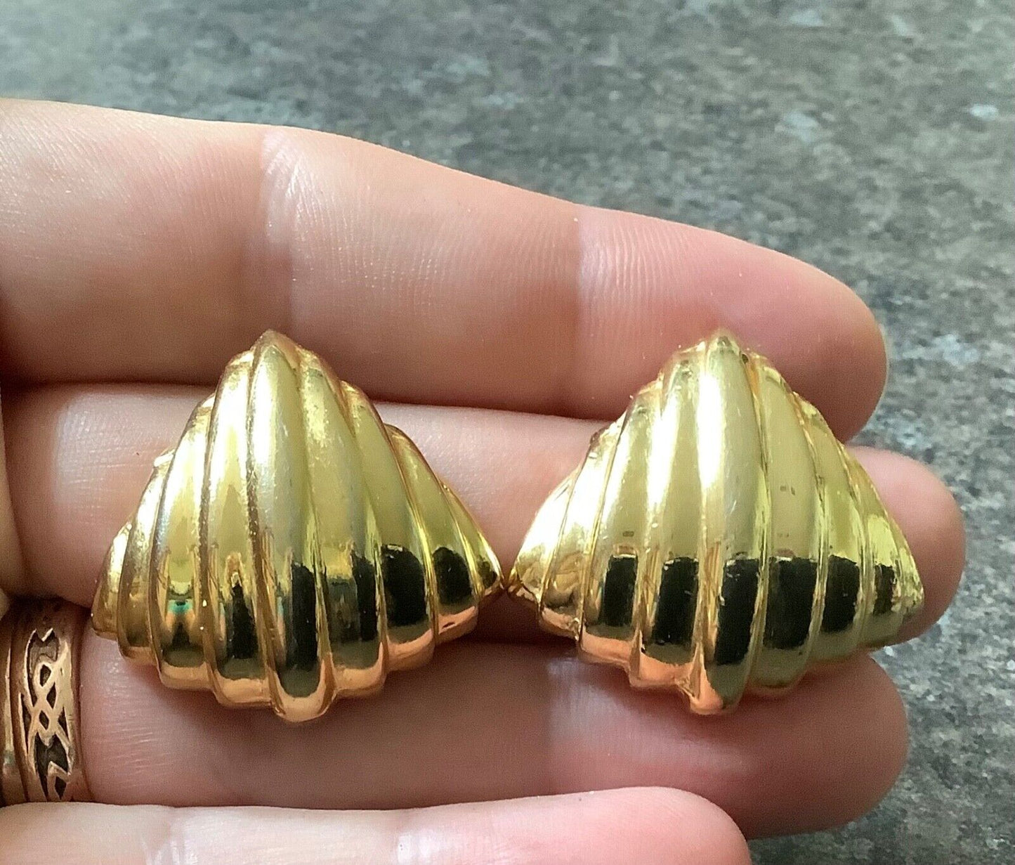 3 pairs of gold tone vintage clip on stud earrings including faux pearl