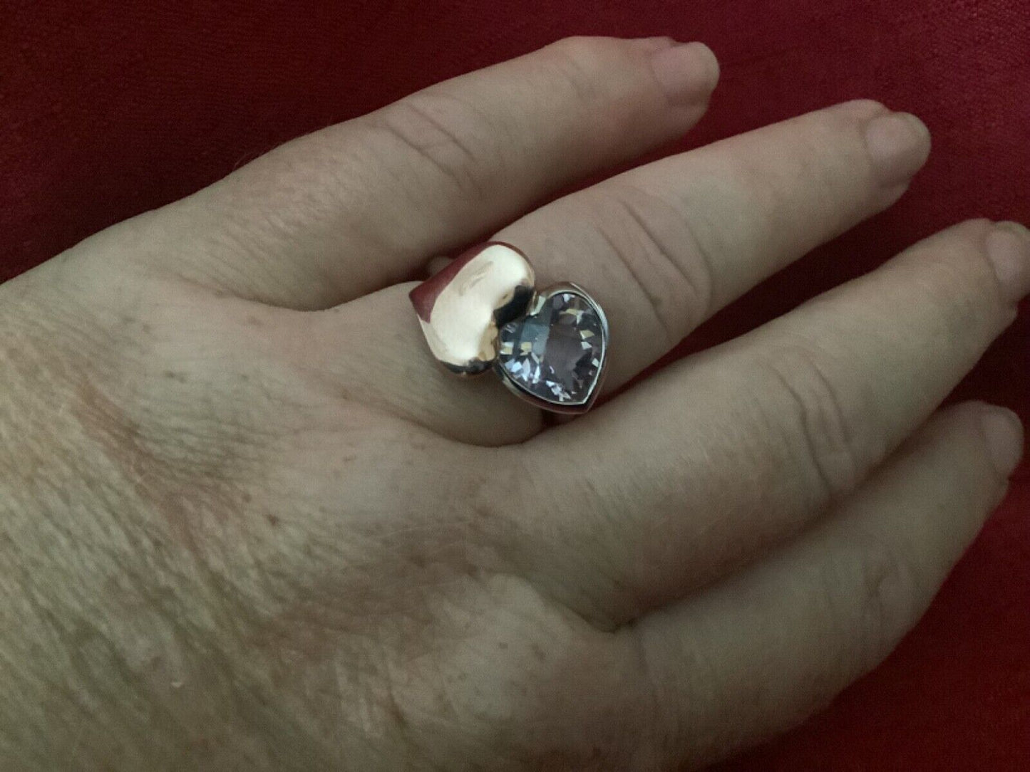 925 silver ring lilac stone & rose gold colour hearts O KN (Kirby Nez?)
