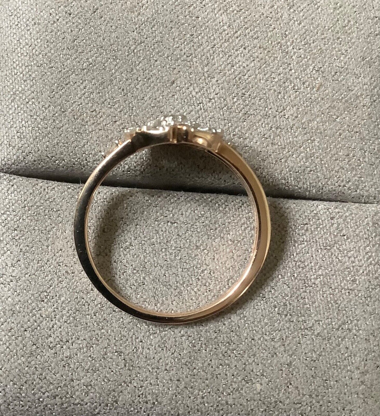 9ct rose gold Diamond cluster circle ring with gold kisses size P1/2
