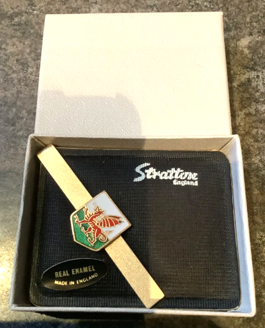 Vintage Stratton England Welsh Dragon enamel tie clip gold tone