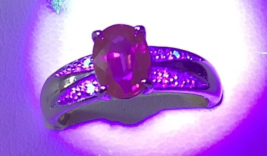 9ct burgundy gemstone diamond rind size N yellow gold hallmarked