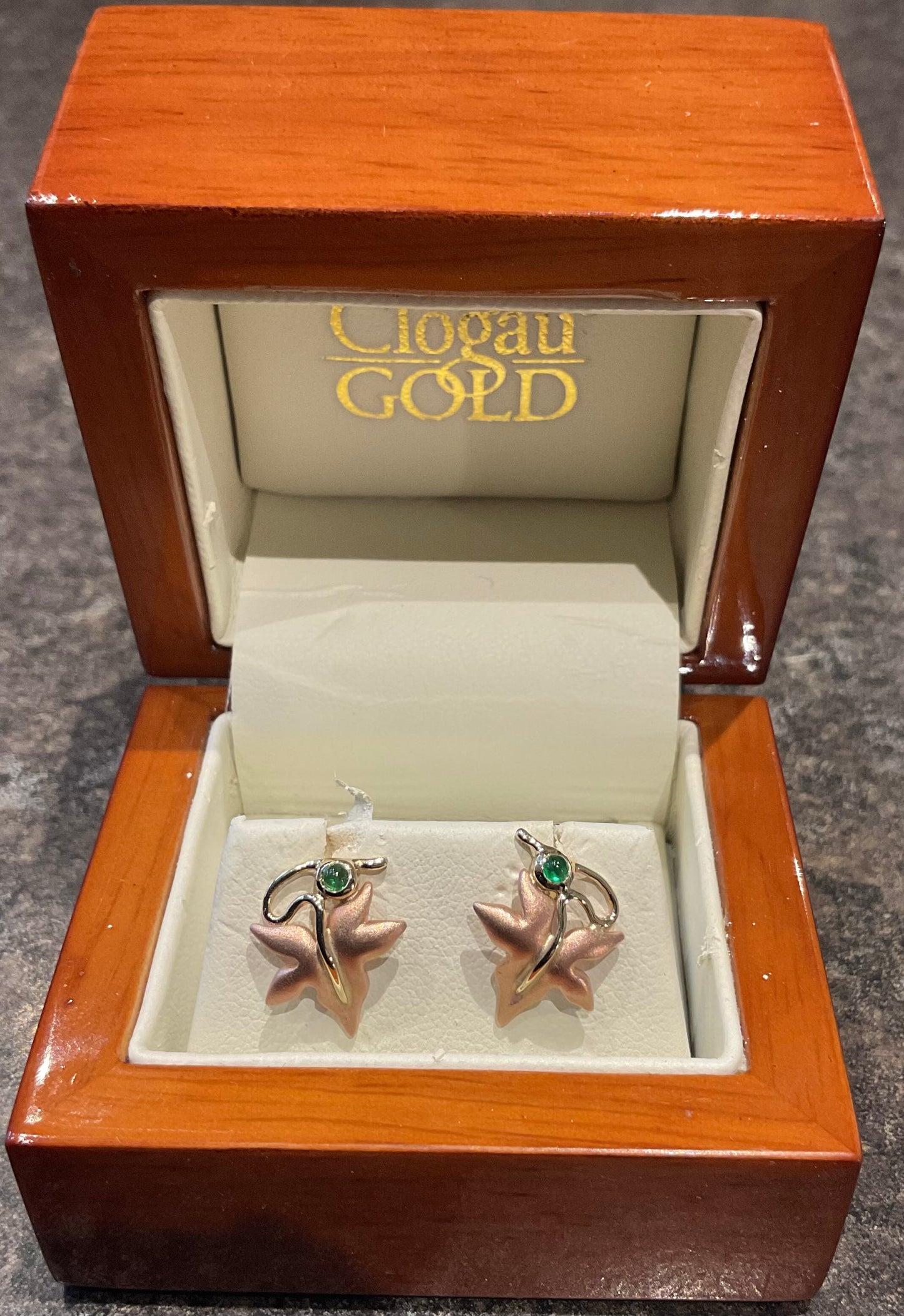 Clogau 9ct Emerald Lady of Caerphilly Ivy leaf stud earrings yellow and rose gold