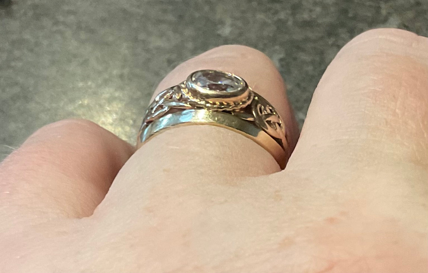 Clogau 9ct St.Davids white topaz Celtic ring size O yellow and rose gold
