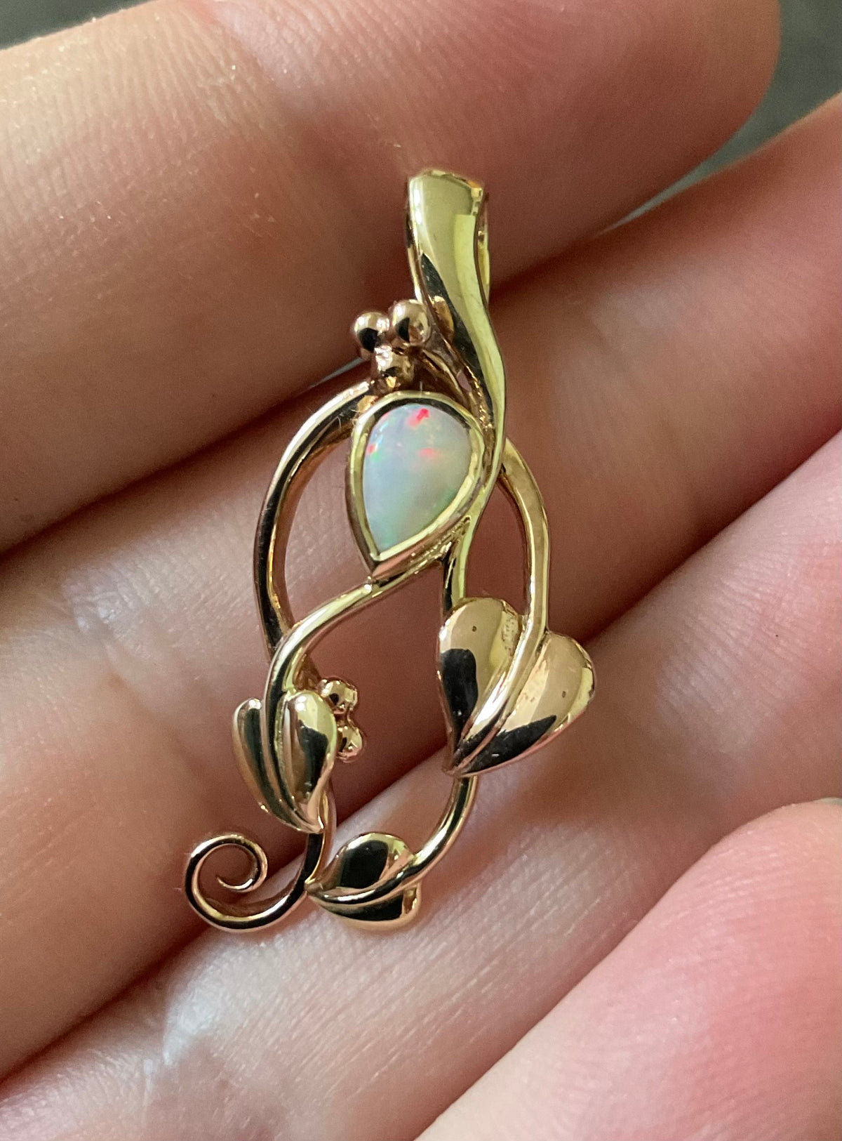 Vintage Clogau Opal Tree of Life pendant in yellow and rose gold 3.23g dated 1998