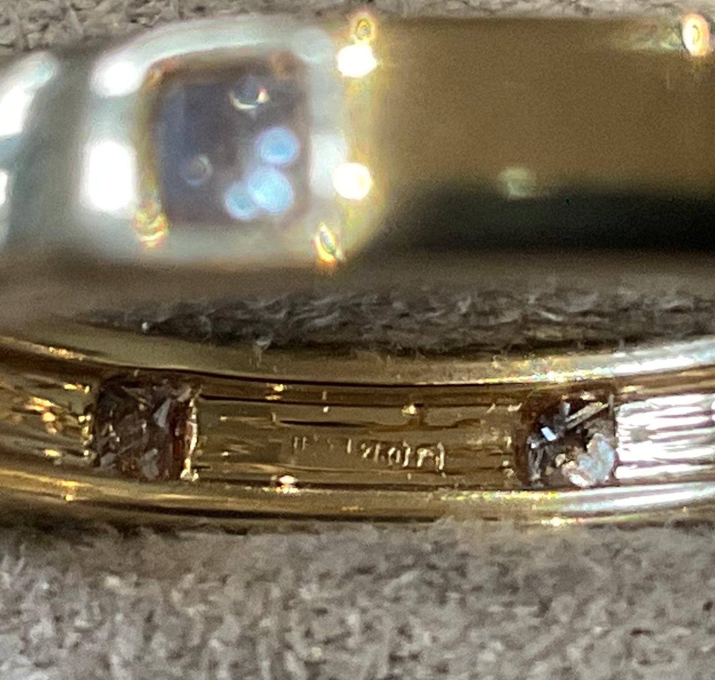 18ct Princess cut 0.40ct Diamond wedding band ring size O yellow gold 4.05g