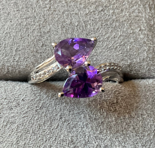 925 Amethyst pear cut 8x5mm bypass ring with clear gem set shoulders size P1/2