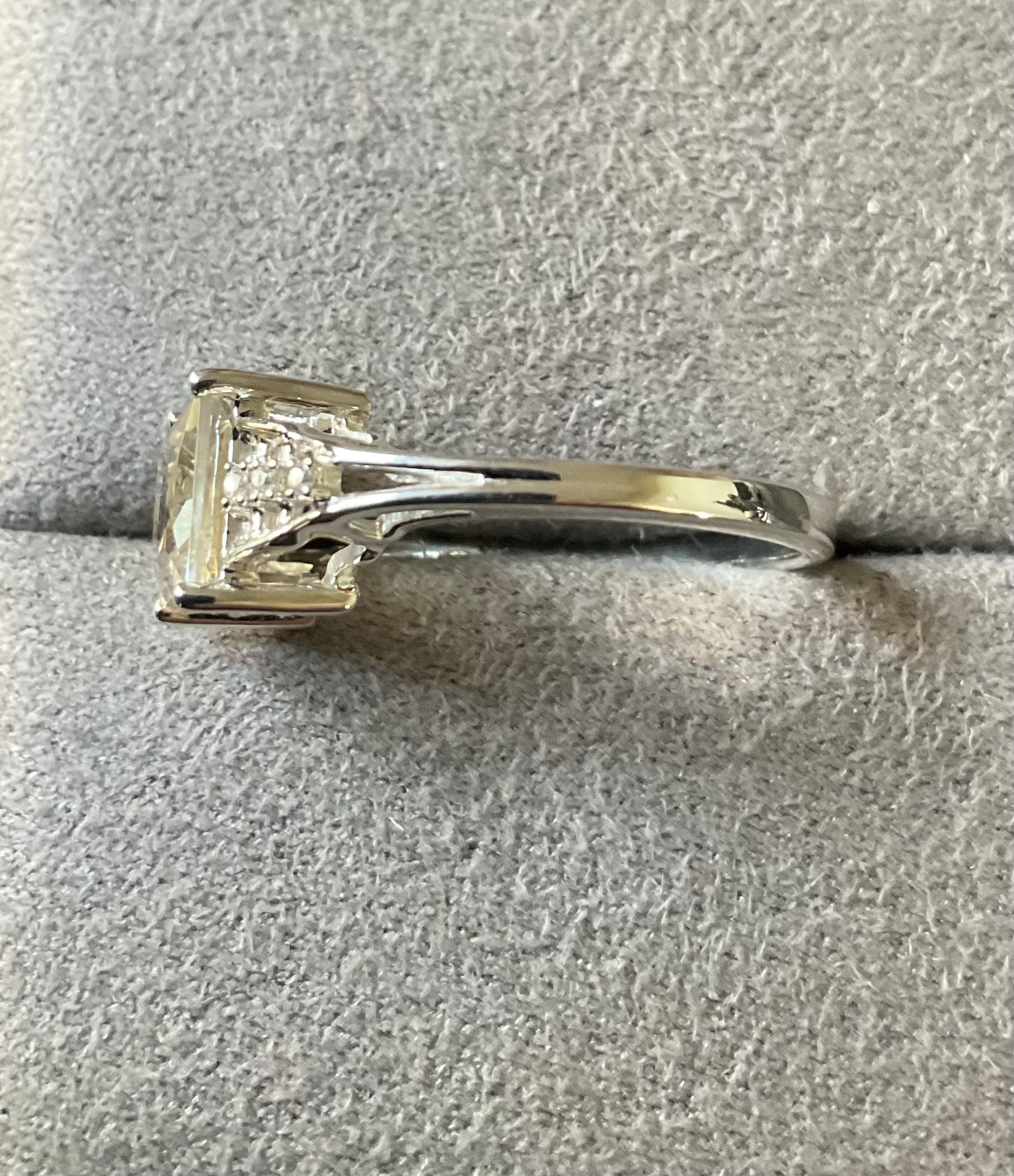 925 square cut Serenite and Zircon ring size N1/2 sterling silver
