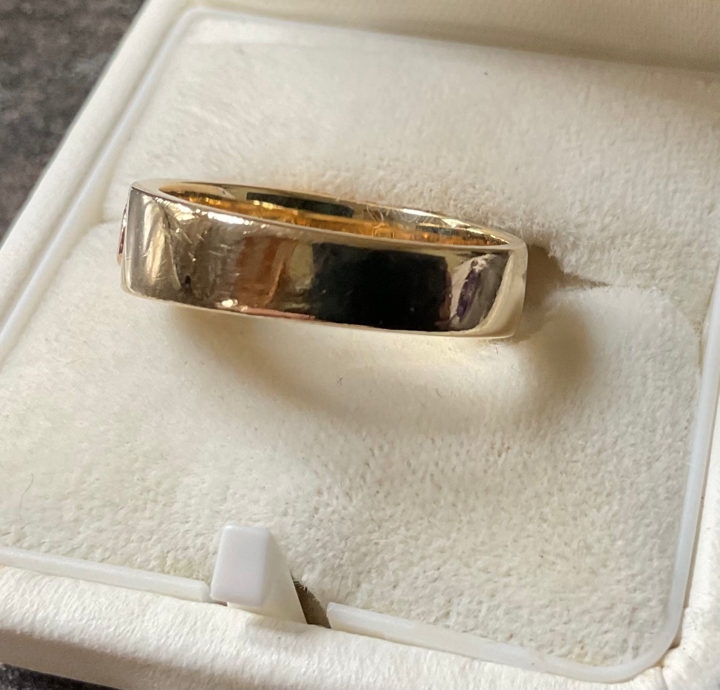 Vintage Clogau 18ct 5 Diamond Queen Elizabeth Anniversary ring size Q1/2 yellow and rose gold original box certificate millennium hallmark