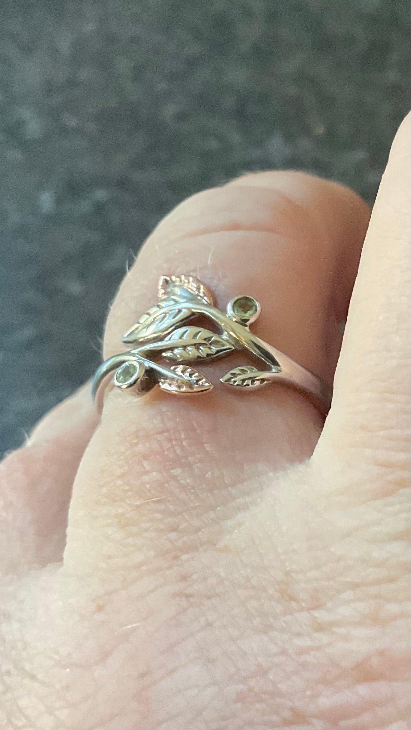 Clogau Awelon Peridot leaves ring size Q silver and rose gold