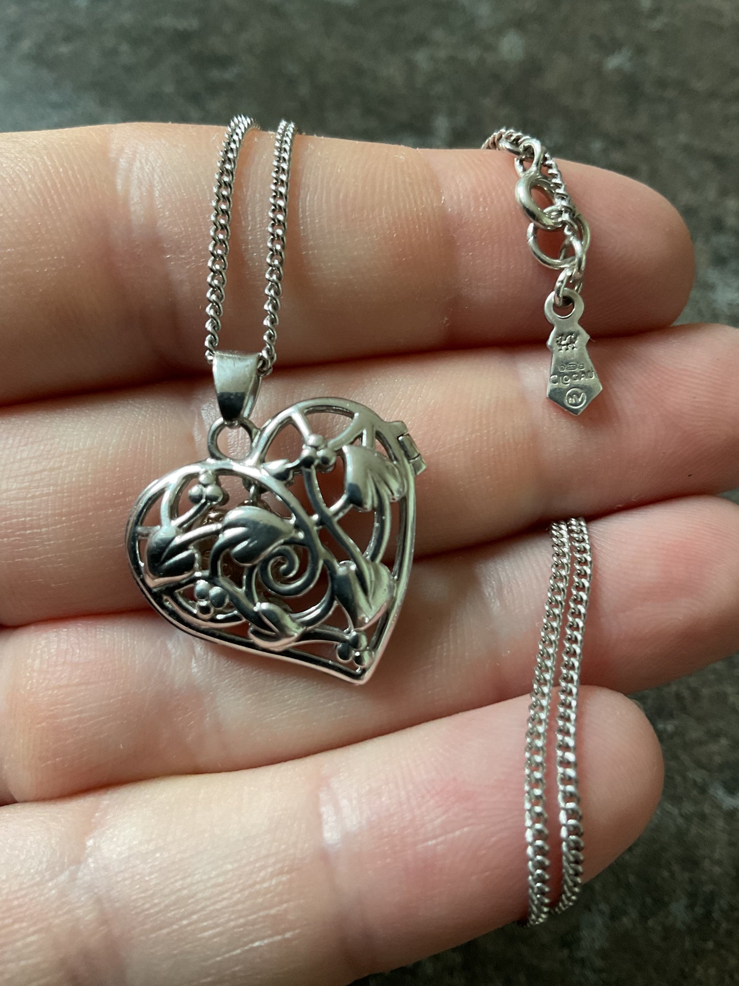 Clogau Hanging Heart Tree of Life Locket Pendant necklace 18” silver and rose gold