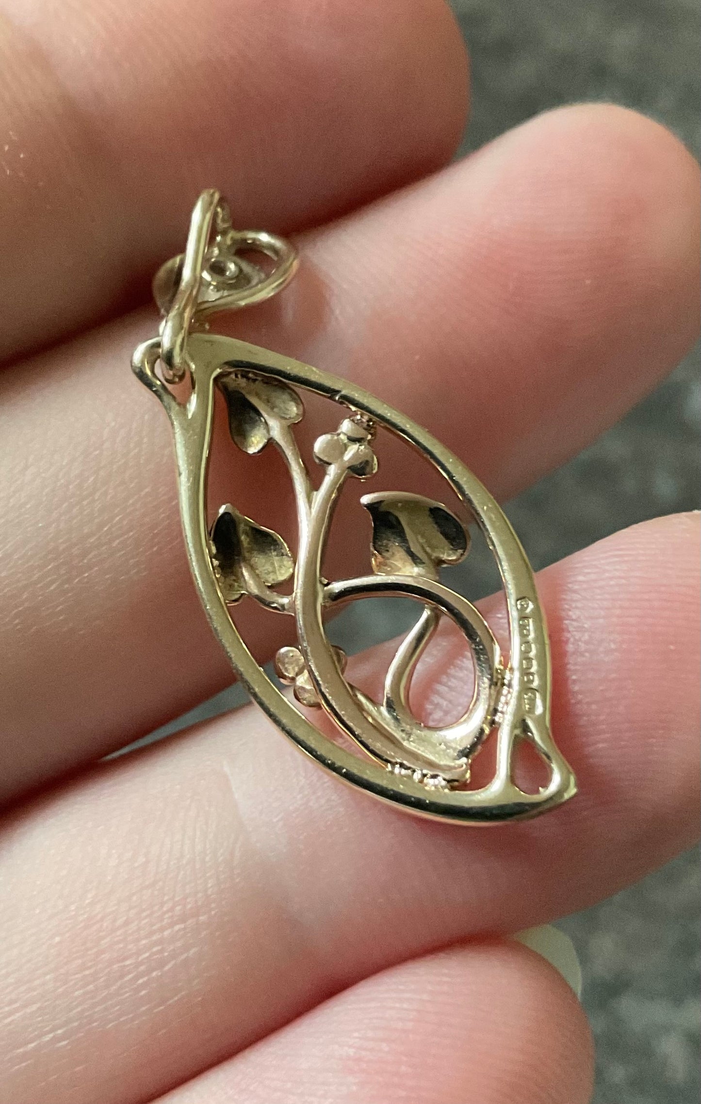 Clogau Vintage 9ct Tree of Life Elliptical Pendant in yellow and rose gold (no chain)