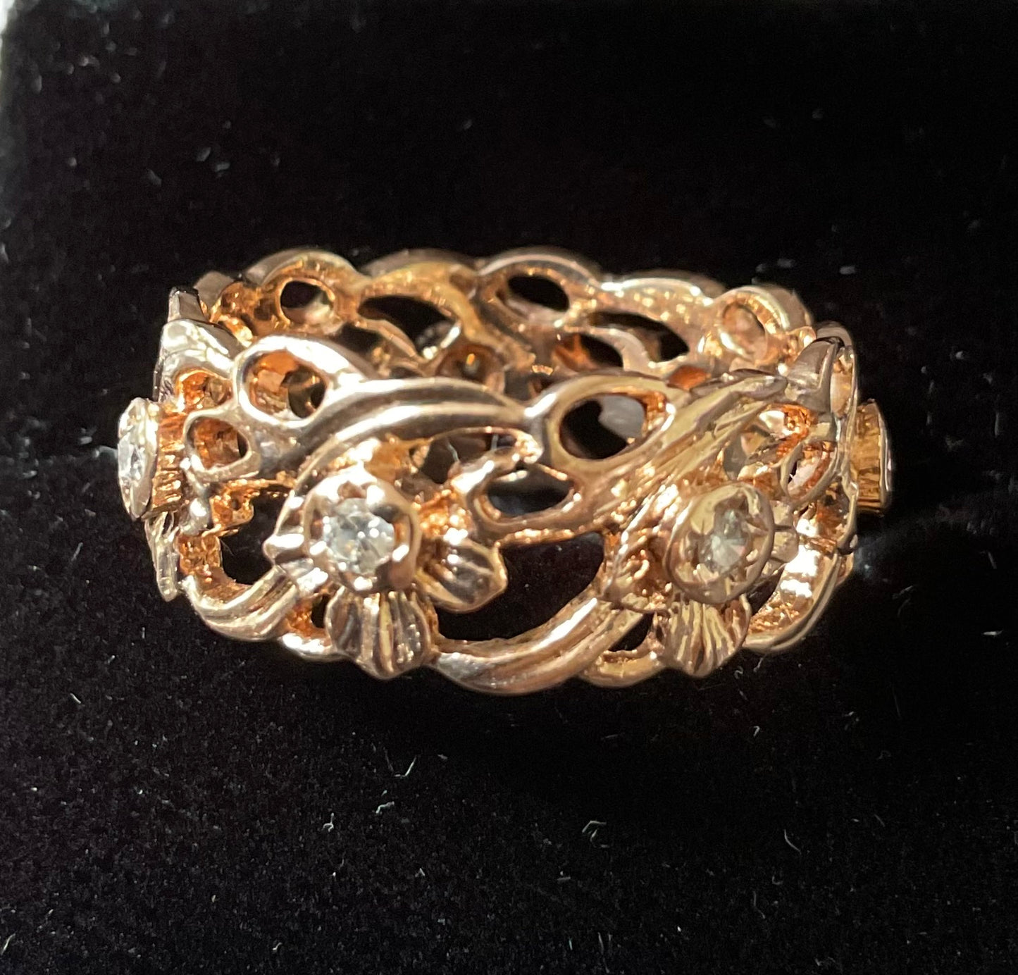 Vintage 14ct Stuart Devlin Welsh Gold Diamond Daffodil eternity ring size P from Franklin Mint