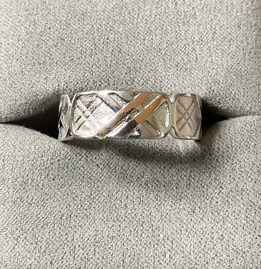 Clogau Unisex Welsh Tartan Band ring in silver and rose gold sizes T and U