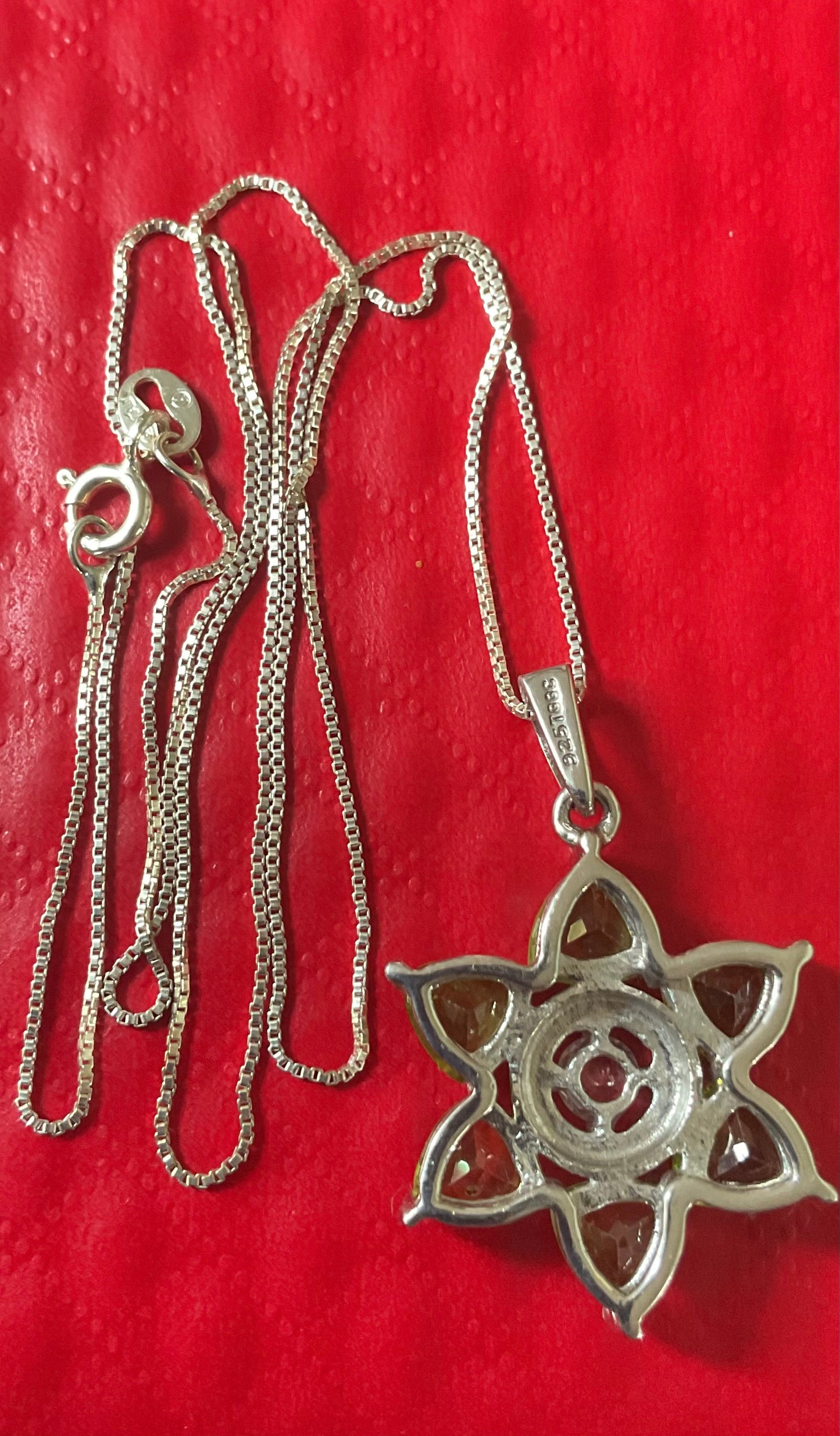 925 Peridot and zircon flower cluster pendant 18” necklace sterling silver 3x2cm TGGC