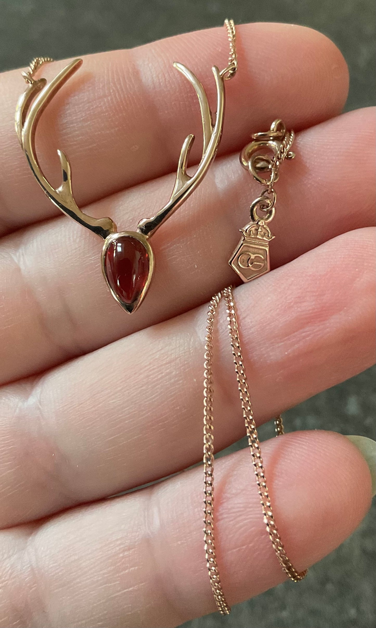 Clogau 9ct Royal Stag Garnet Cabochon Rose Gold necklet 17” necklace Very Rare