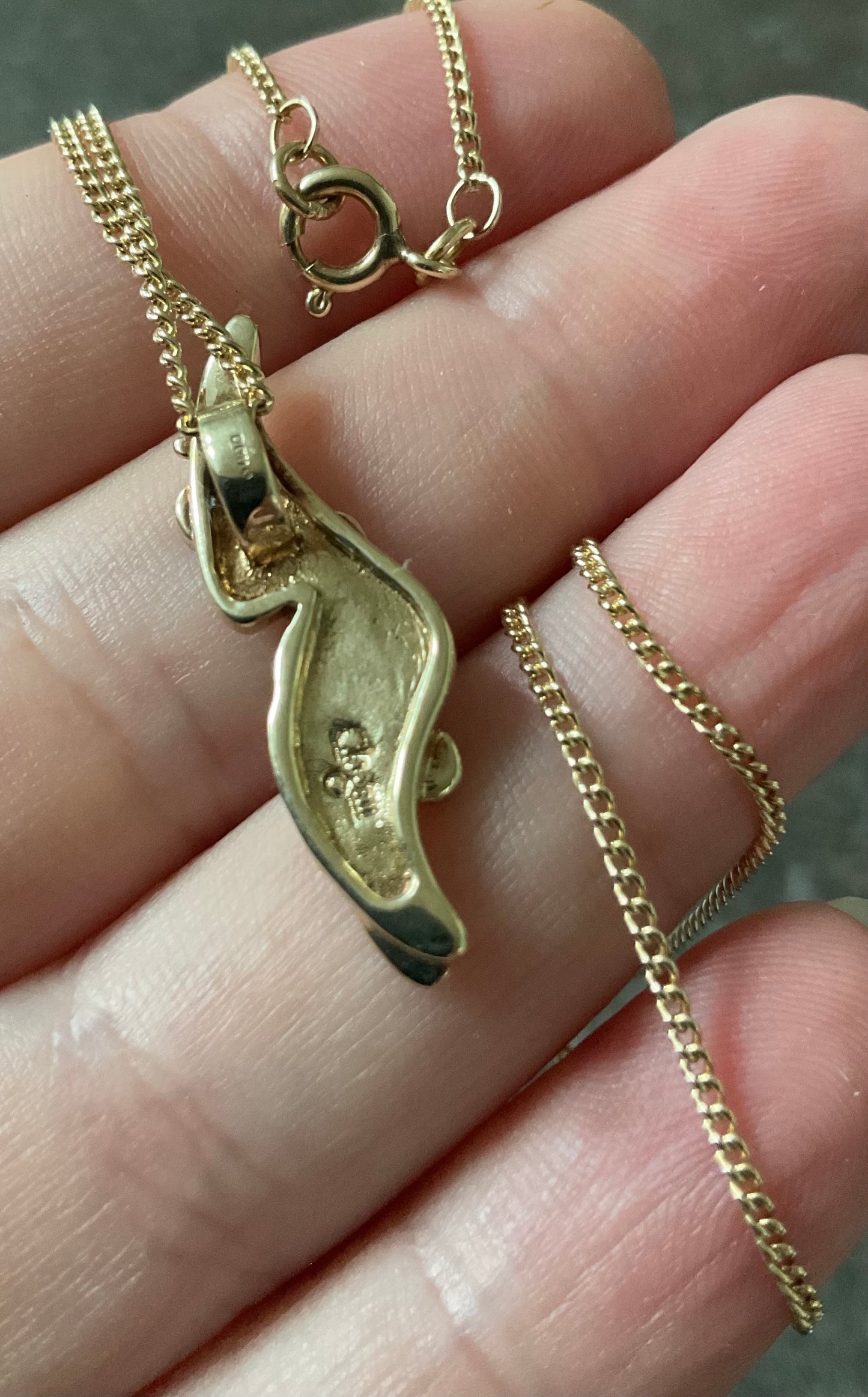 Rare Clogau 9ct Monet Waterlilies pendant necklace 18” Opal Amethyst and Moonstone cabochons yellow and white gold