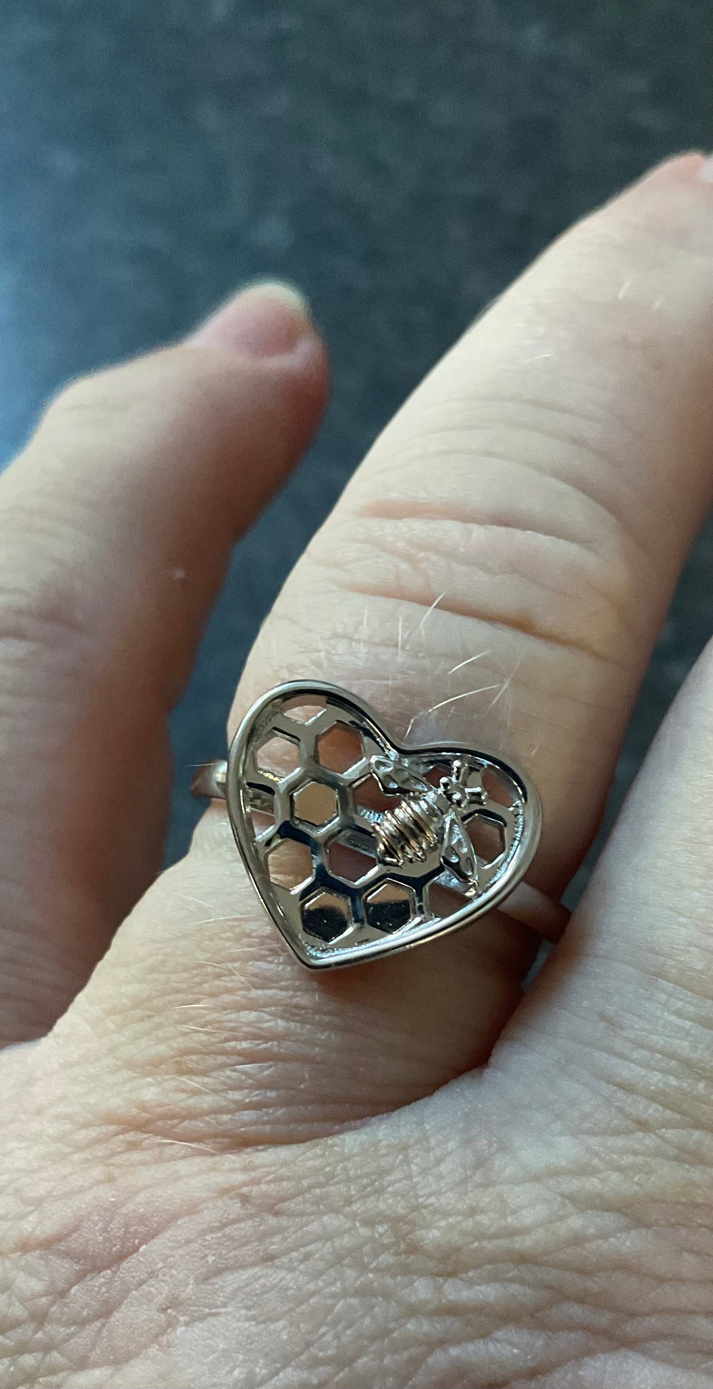 Clogau Honey Bee Honeycomb Heart ring in silver and rose gold sizes O and R