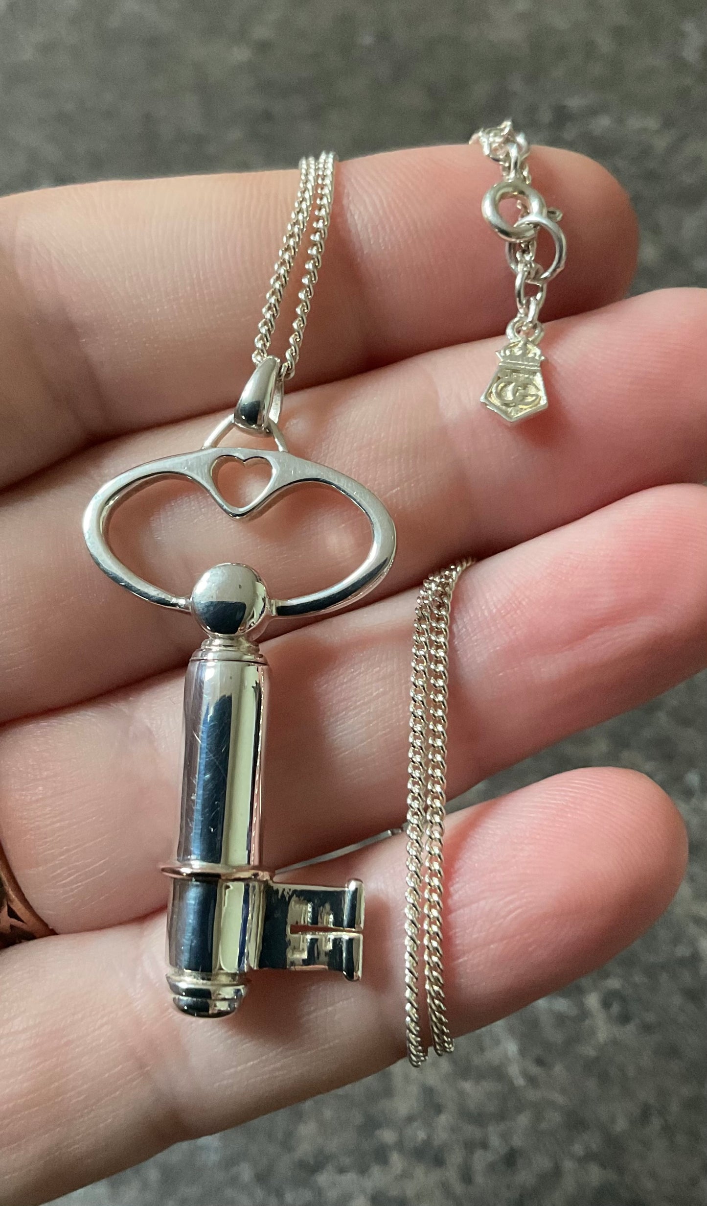 Clogau Key Notes silver and rose gold pendant necklace 18” with secret note compartment
