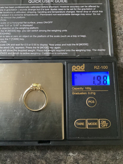 10k greenish yellow Beryl and diamond ring size N yellow gold
