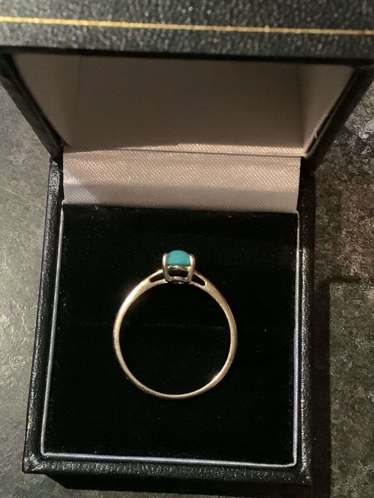 10k oval turquoise cabochon yellow gold ring size N1/2 hallmarked