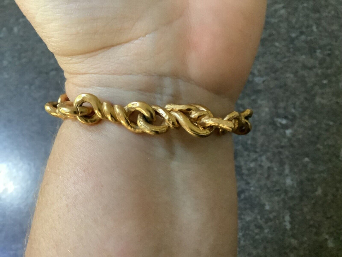 Vintage Agatha Paris chunky gold tone t-bar twisted knots bracelet