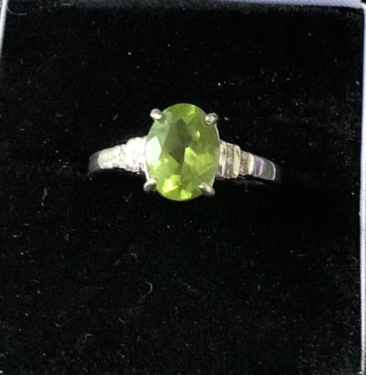 9ct peridot and diamond ring size N white gold hallmarked