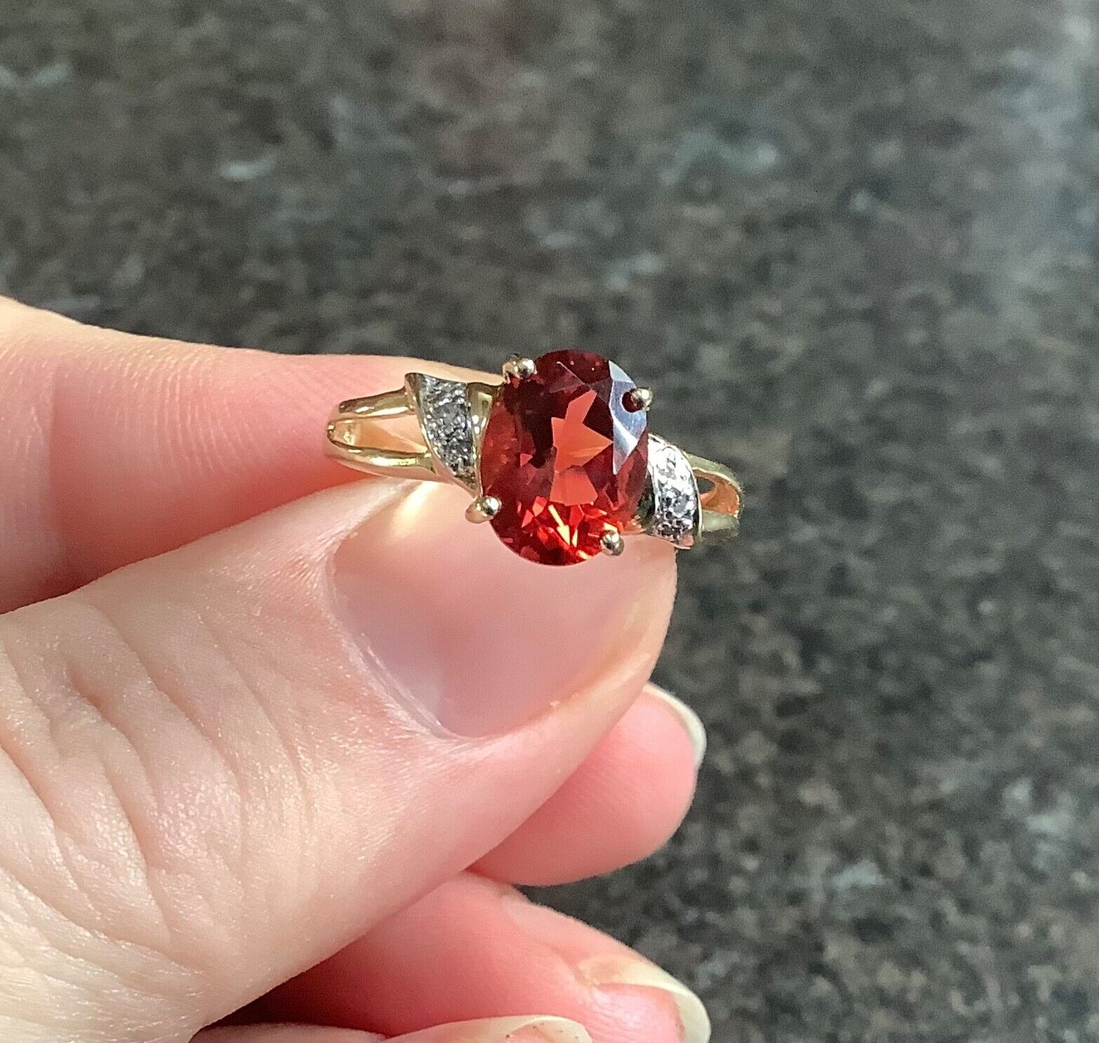 9ct red gemstone and diamond ring size N yellow gold