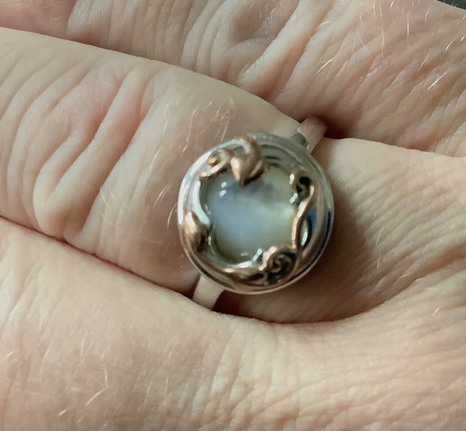 Clogau Tudor Court mother of pearl ring size S1/2 silver and rose gold