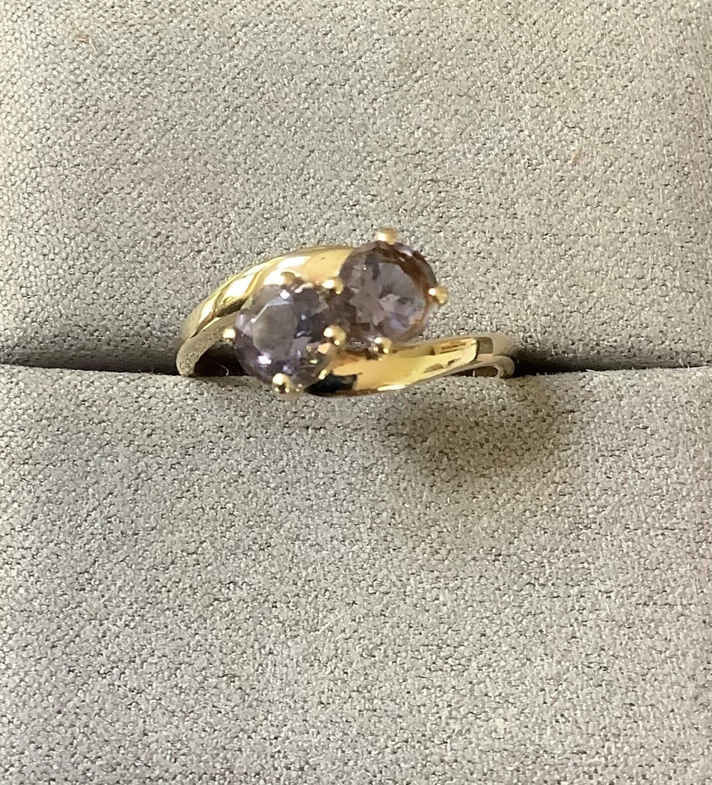 Stunning 9ct purple gemstone iolite? Toi et Moi ring size P yellow gold