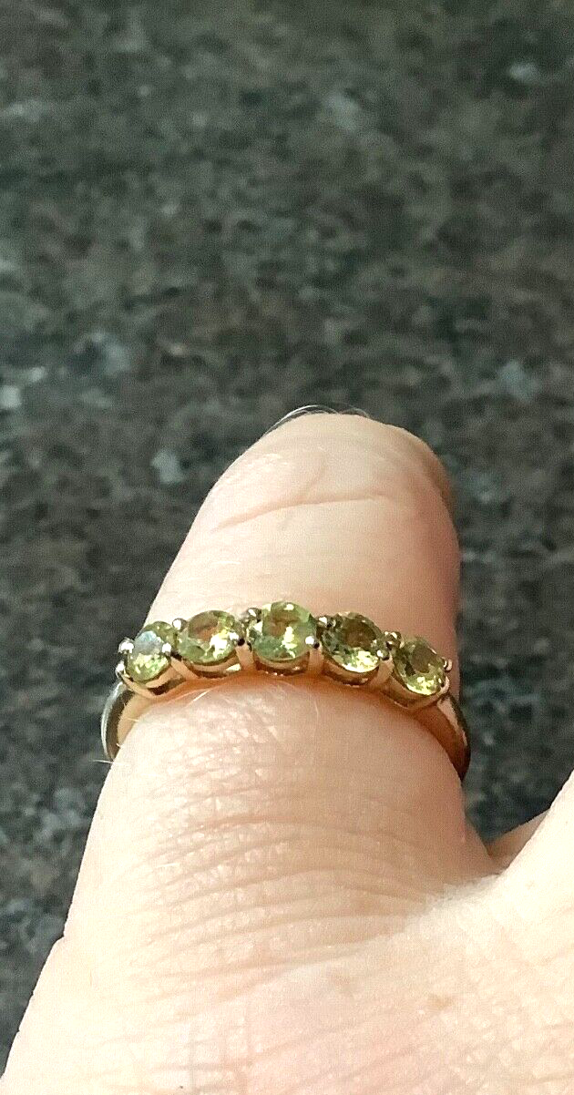 9ct 5 stone yellow green gemstone size N1/2-O yellow gold colour changing