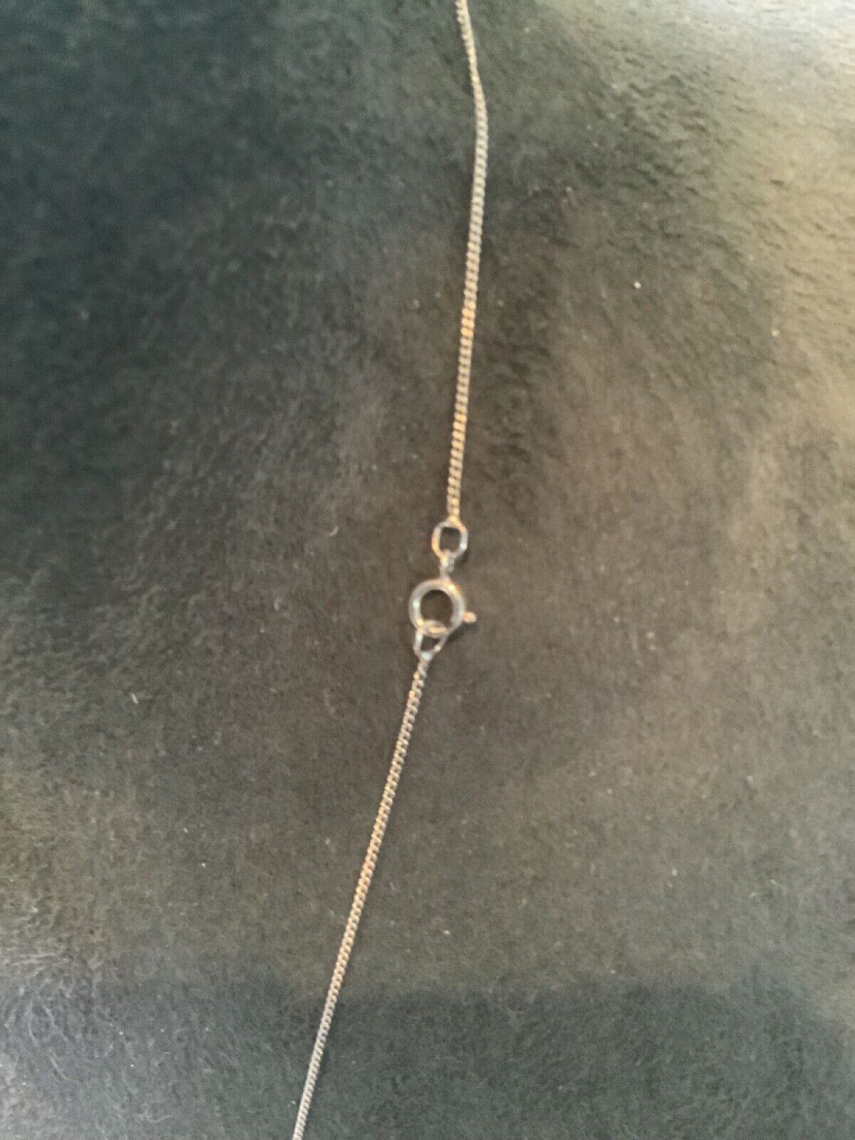 9ct Diamond wave bar white gold pendant necklace on 18" 9ct fine chain
