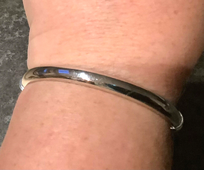 925 Oval hinge bangle silver BIANCA HALLMARKED bracelet in BIANCA pouch