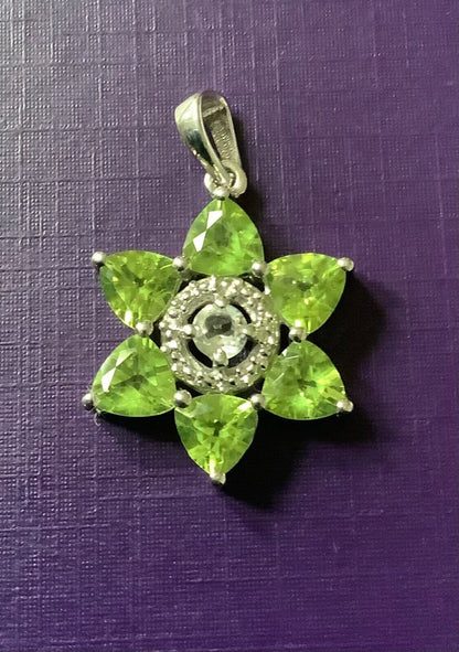 925 Peridot and zircon flower cluster pendant sterling silver 3x2cm TGGC