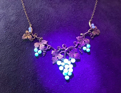 9ct cultured pearl grapevine necklace 16.5" yellow gold vintage ? antique?
