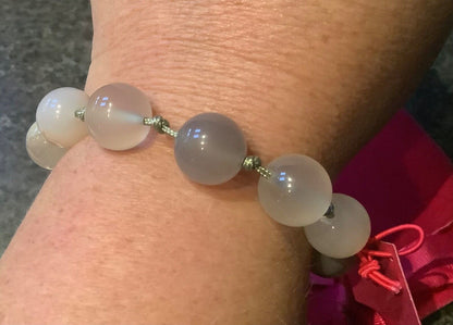 Lola Rose semi-precious Agate round bead adjustable bracelet in pouch