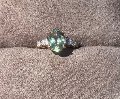 9ct colour change garnet and diamond ring size N1/2 yellow gold hallmarked