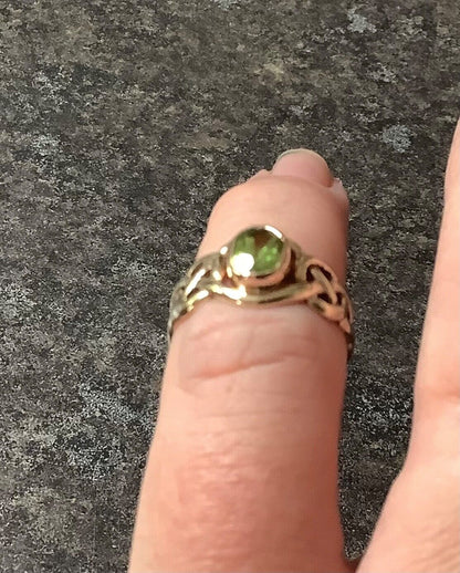 Clogau 9ct Peridot Celtic weave ring size K1/2 yellow and rose gold