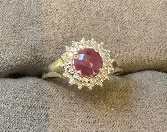 9ct Ruby and Diamond vintage halo cluster ring size O1/2 yellow gold hallmarked