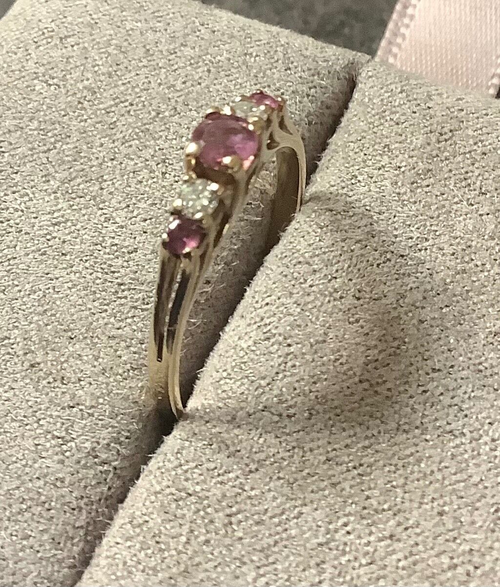 9ct ruby and diamond split shoulder ring size M 1/2 yellow gold