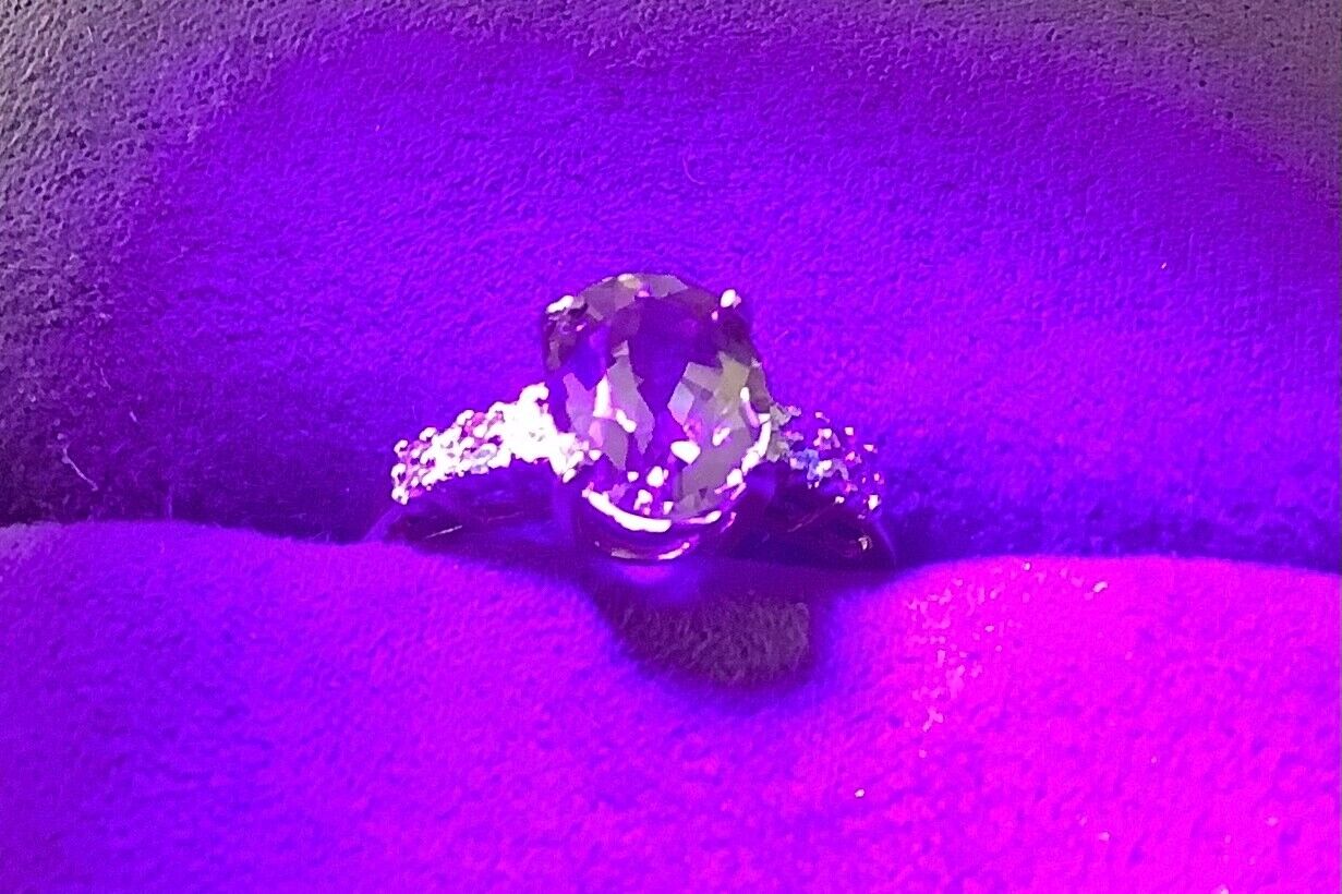 9ct colour change garnet and diamond ring size N1/2 yellow gold hallmarked
