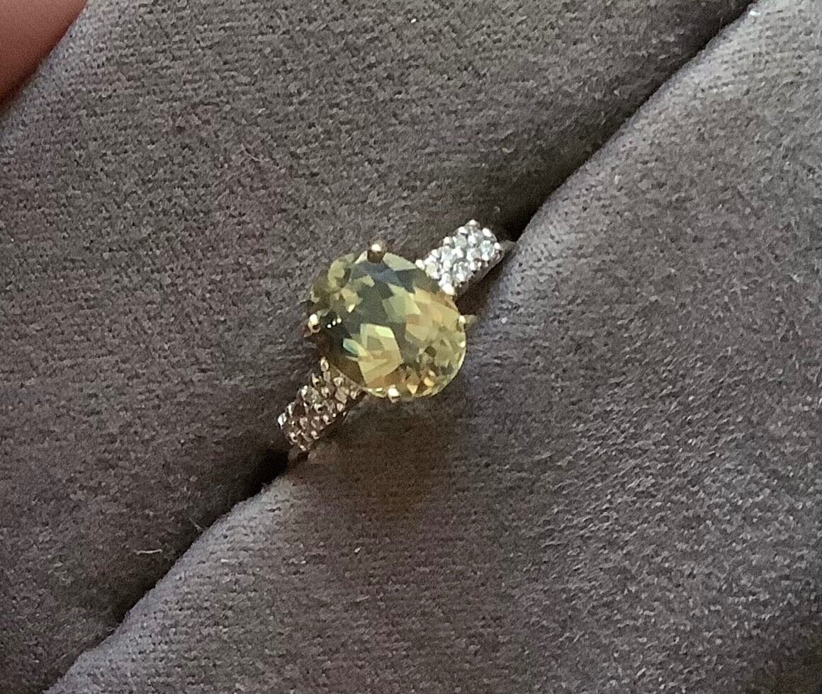9ct colour change garnet and diamond ring size N1/2 yellow gold hallmarked