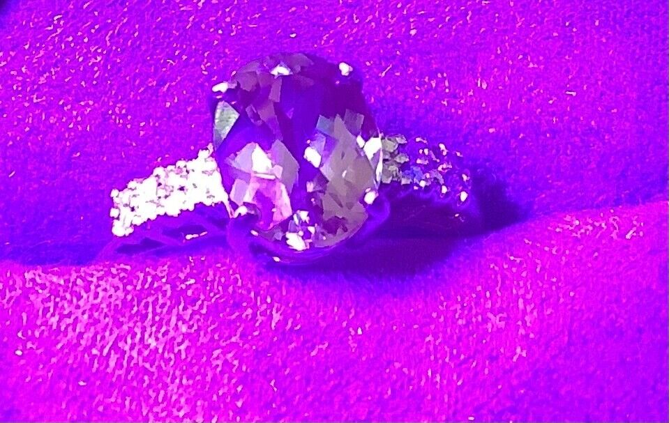 9ct colour change garnet and diamond ring size N1/2 yellow gold hallmarked