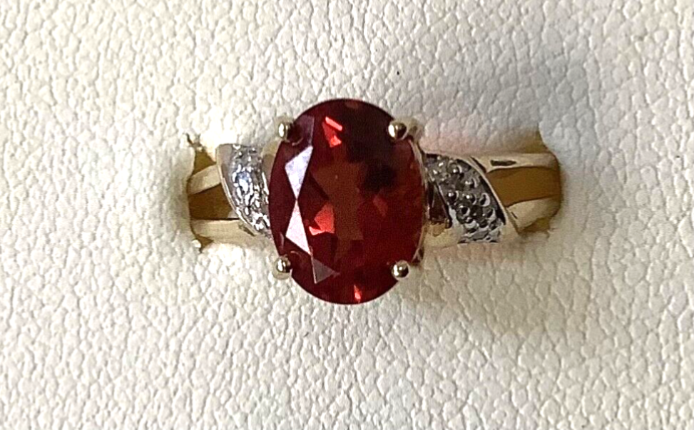 9ct red gemstone and diamond ring size N yellow gold